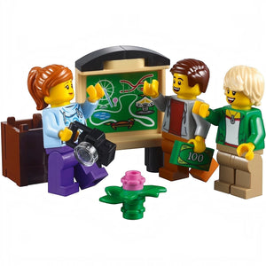 LEGO® 10261 Creator Expert Roller Coaster alternate image 16