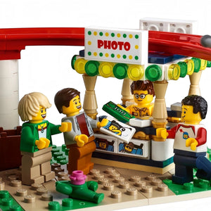 LEGO® 10261 Creator Expert Roller Coaster alternate image 19