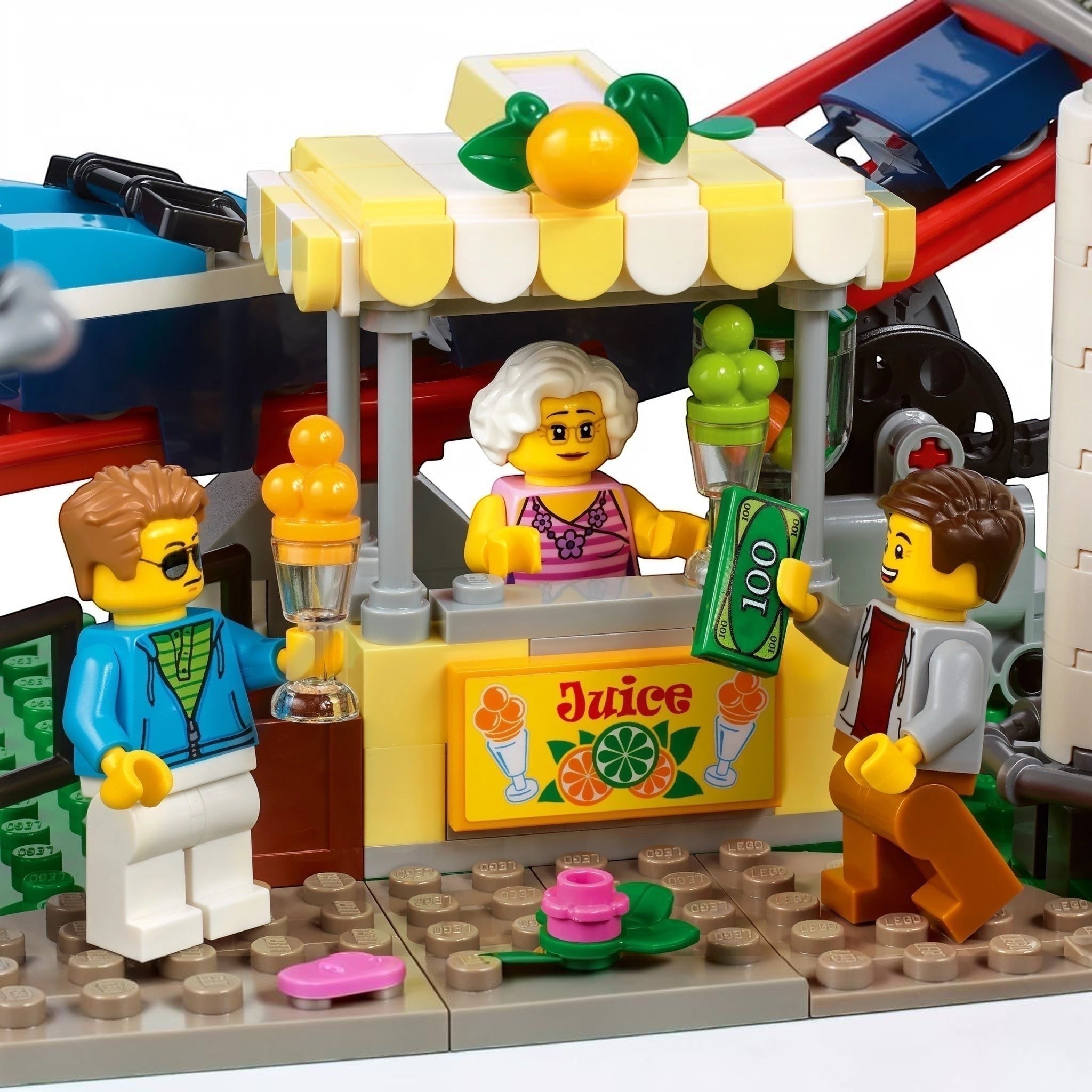 LEGO® 10261 Creator Expert Roller Coaster alternate image 21