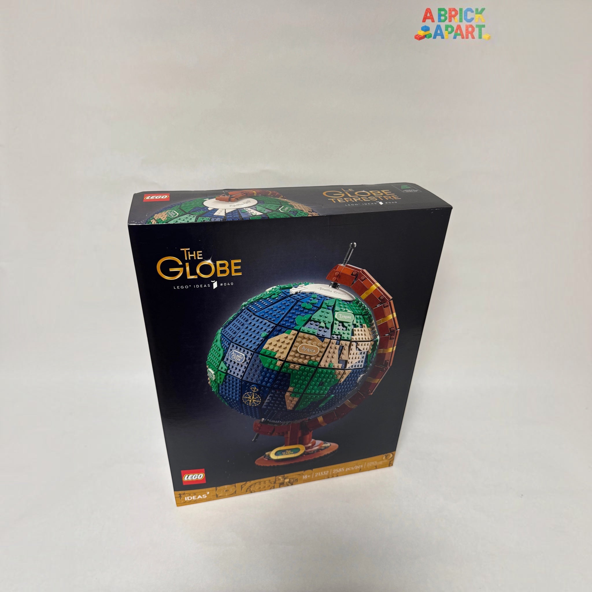 LEGO globe set packaging on a white background