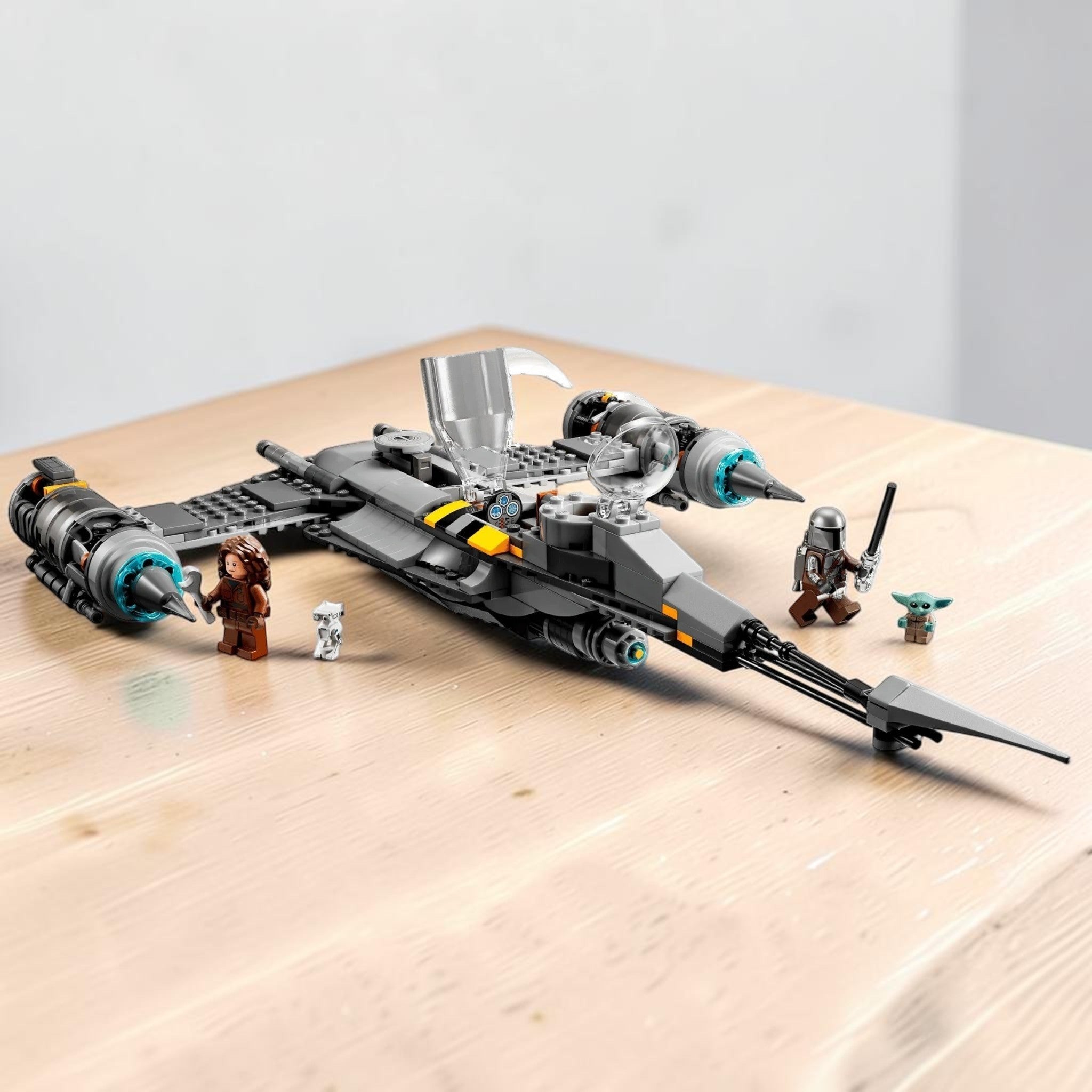 LEGO Star Wars vehicle set with characters on a white background