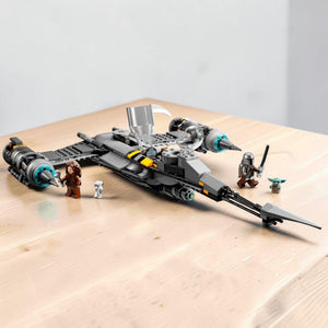 LEGO Star Wars vehicle set with characters on a white background