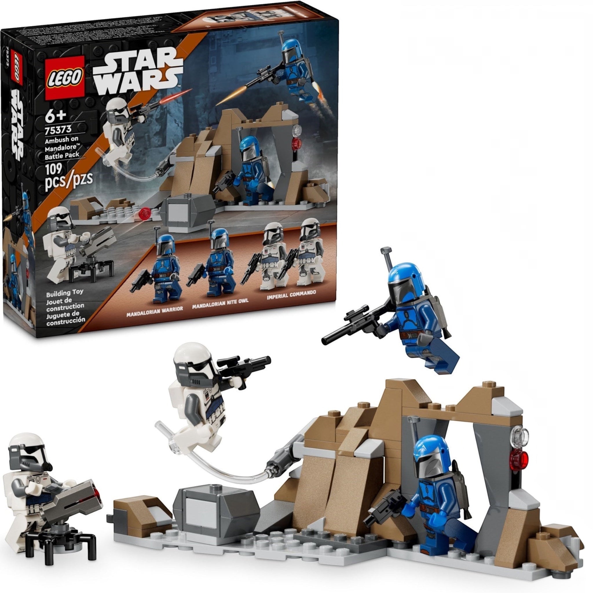 LEGO Star Wars set with figures and structures on a white background