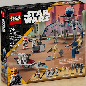[lifestyle-shelf-box] A Brick Apart LEGO Star Wars Clone Trooper and Battle Droid Battle Pack box featuring minifigures and speeder bikes.