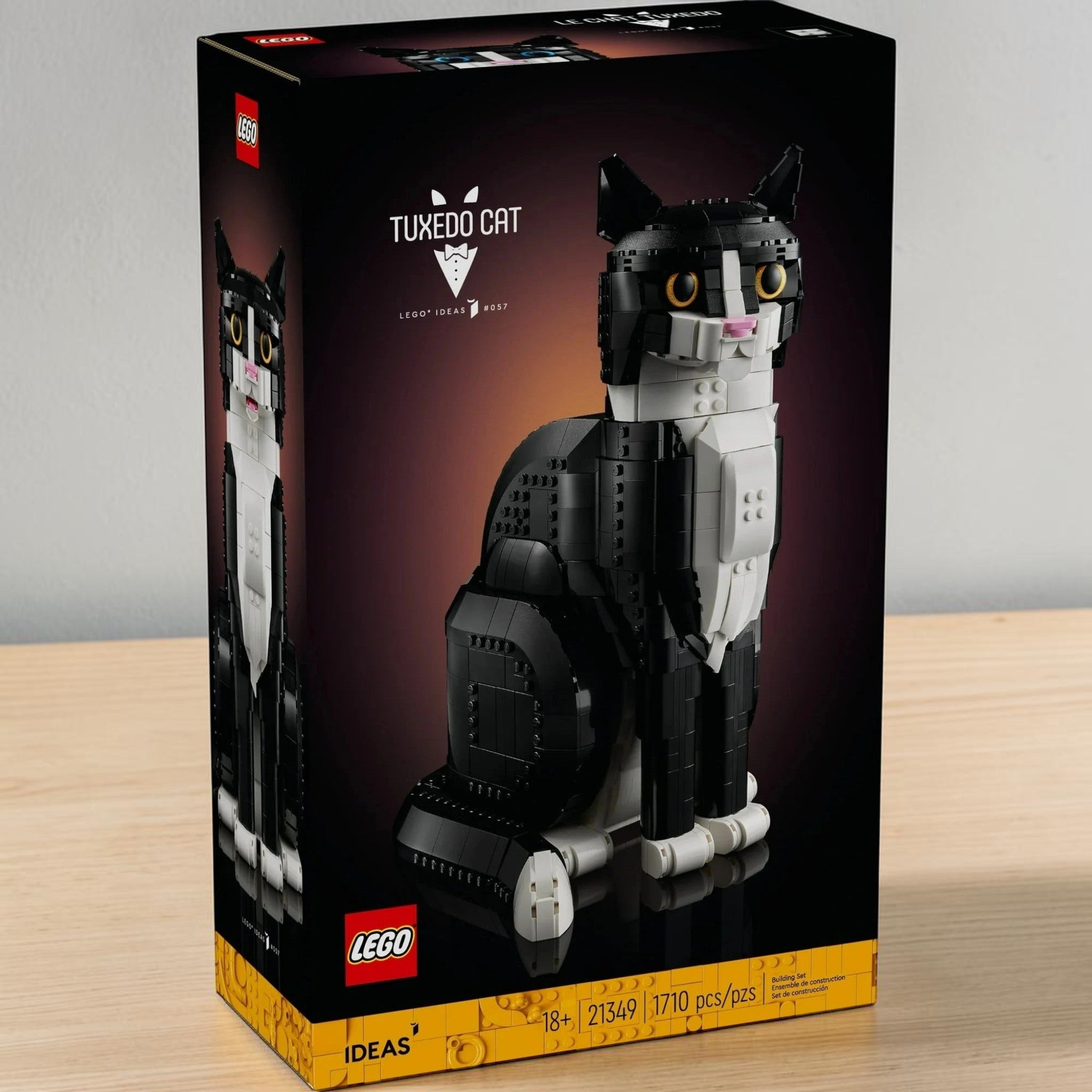 A Brick Apart LEGO Ideas Tuxedo Cat building set box featuring a black and white brick-built cat model.